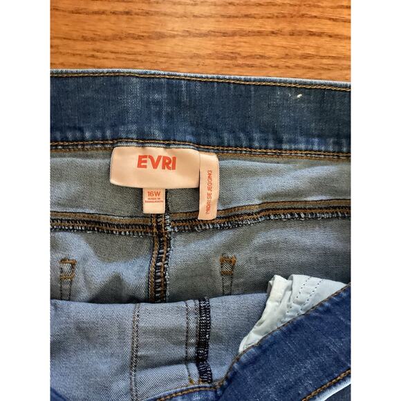 EVRI Denim Blue Pull-On Jeans Jegging Size 16W - Picture 3 of 6